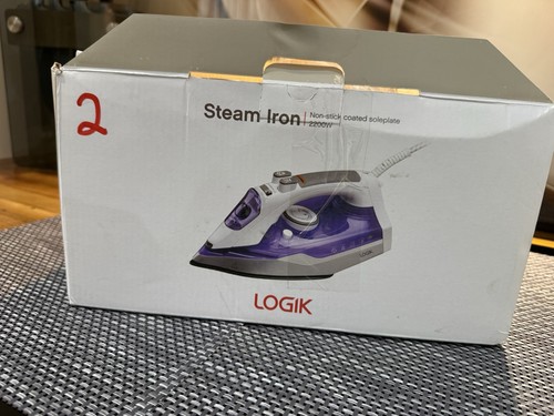 Logik l220ir20 steam iron - iron, in
